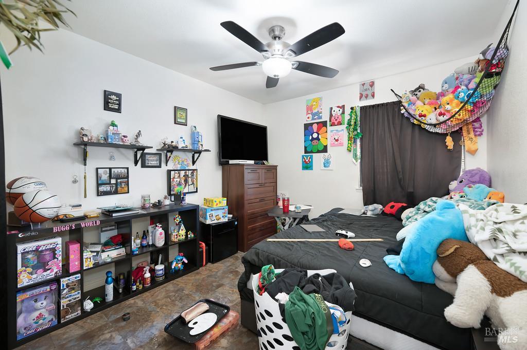 Detail Gallery Image 14 of 25 For 2638 Shasta Ct, Fairfield,  CA 94533 - 5 Beds | 2 Baths