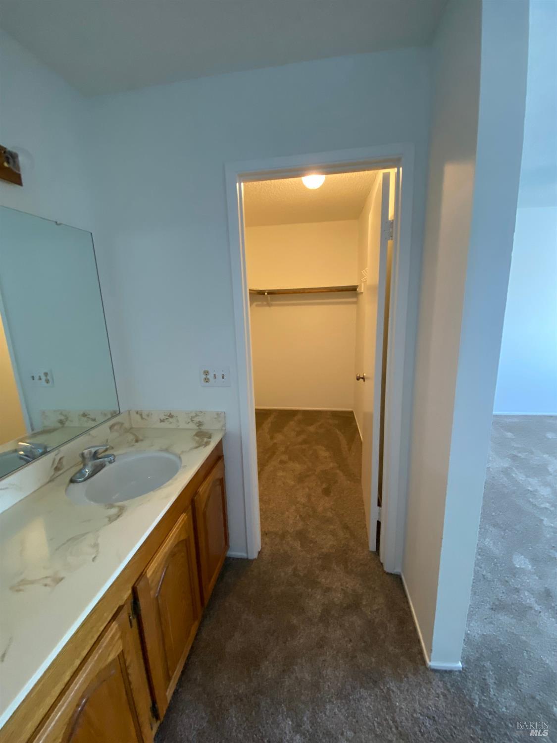 Detail Gallery Image 8 of 12 For 183 Clayton Cir, Vacaville,  CA 95687 - 4 Beds | 2/1 Baths