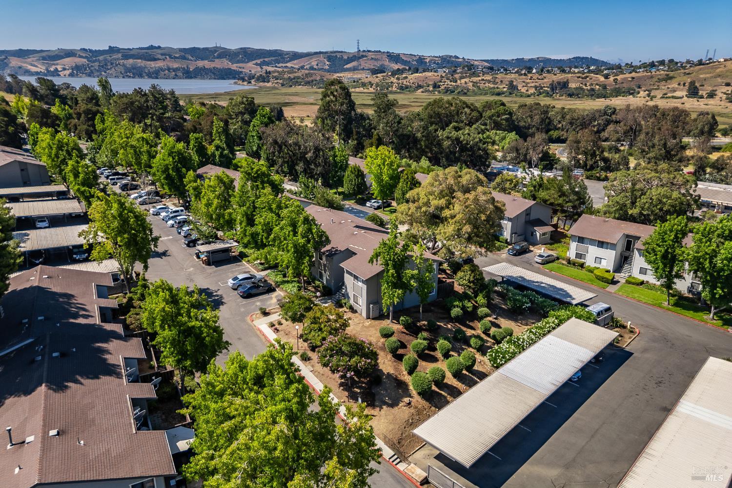Detail Gallery Image 30 of 36 For 900 Cambridge Dr #104,  Benicia,  CA 94510 - 1 Beds | 1 Baths