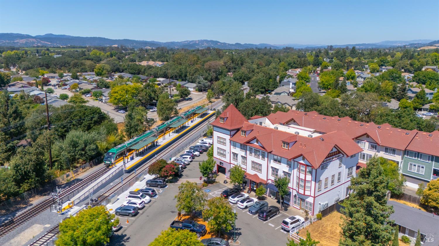 Detail Gallery Image 33 of 41 For 567 David Clayton Ln, Windsor,  CA 95492 - – Beds | – Baths