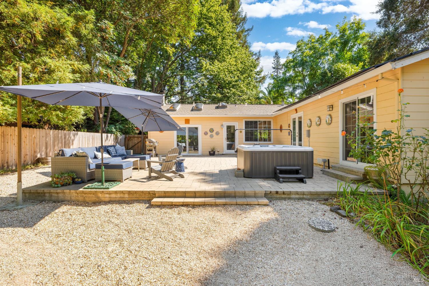 Detail Gallery Image 7 of 56 For 2890 Redwood Rd, Napa,  CA 94558 - 2 Beds | 2 Baths