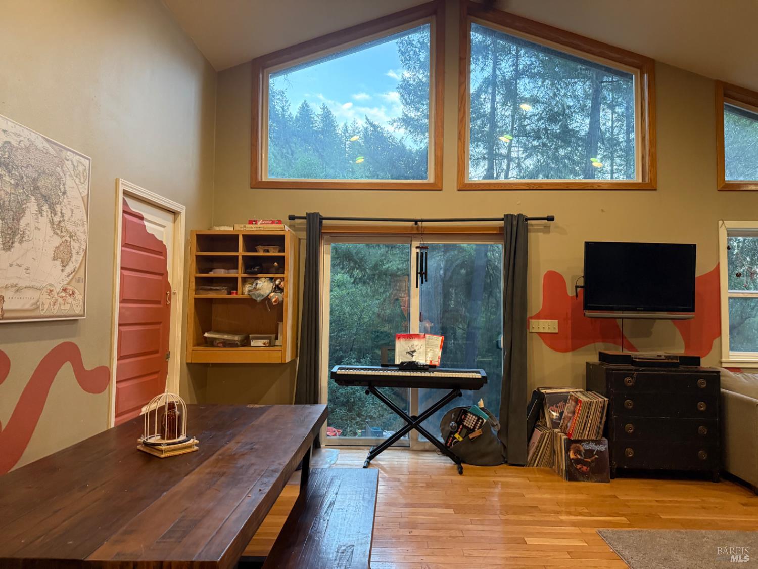 Detail Gallery Image 23 of 26 For 9355 Spyrock Rd, Laytonville,  CA 95454 - 3 Beds | 1/1 Baths
