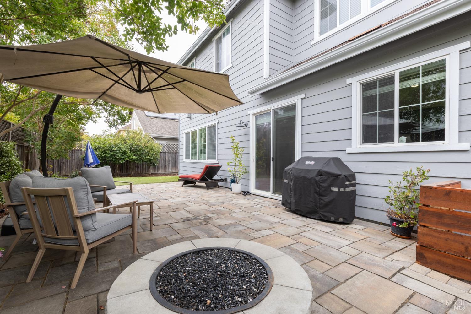 Detail Gallery Image 33 of 42 For 1694 Southridge Dr, Petaluma,  CA 94954 - 4 Beds | 2/1 Baths