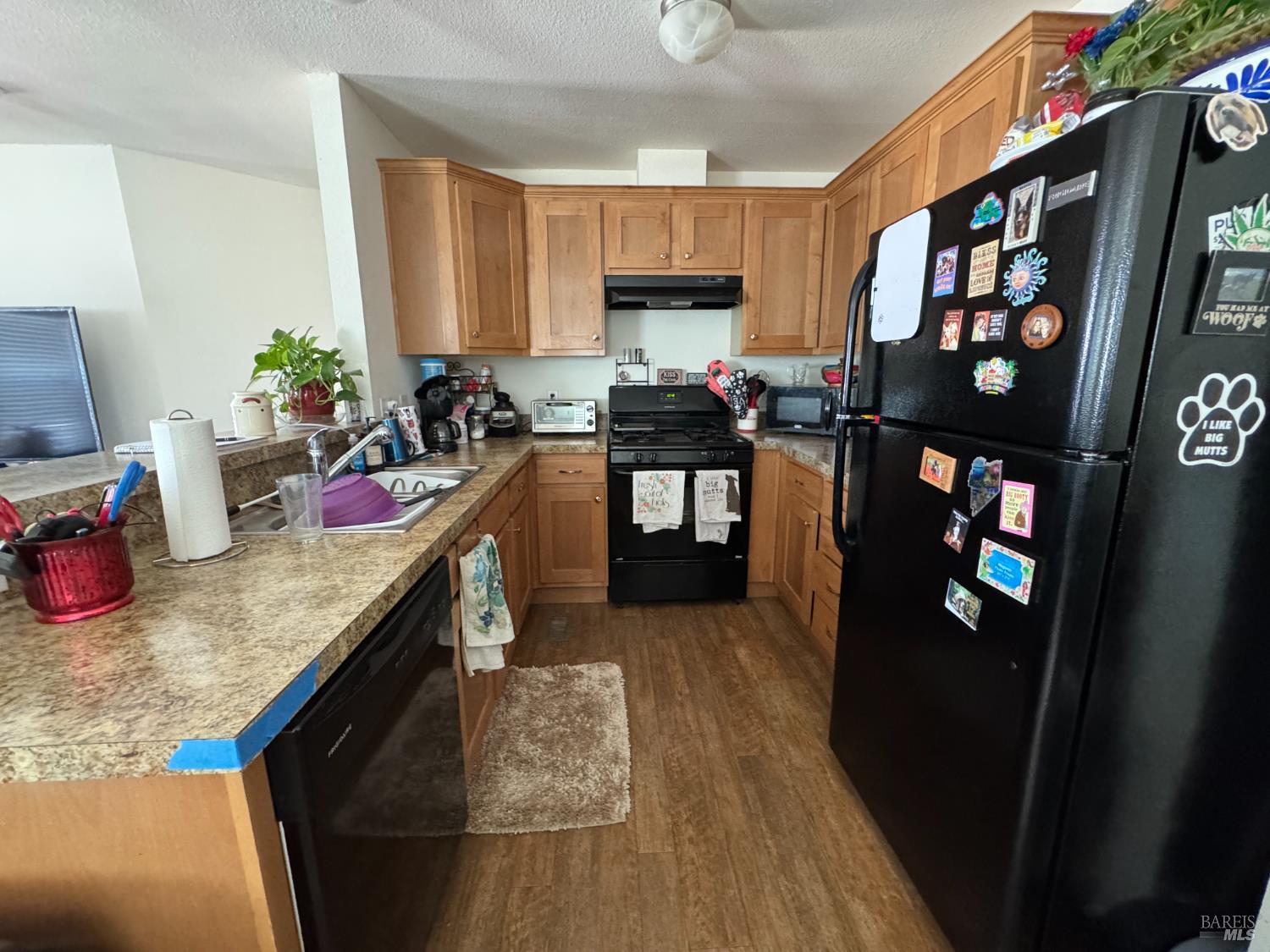 Detail Gallery Image 4 of 11 For 15324 Summit Blvd, Cobb,  CA 95426 - 3 Beds | 2 Baths