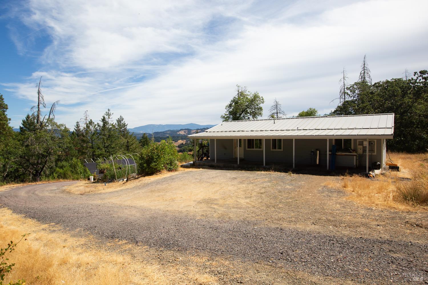 Detail Gallery Image 1 of 28 For 18500 Shafer Ranch Rd, Willits,  CA 95490 - 2 Beds | 1 Baths