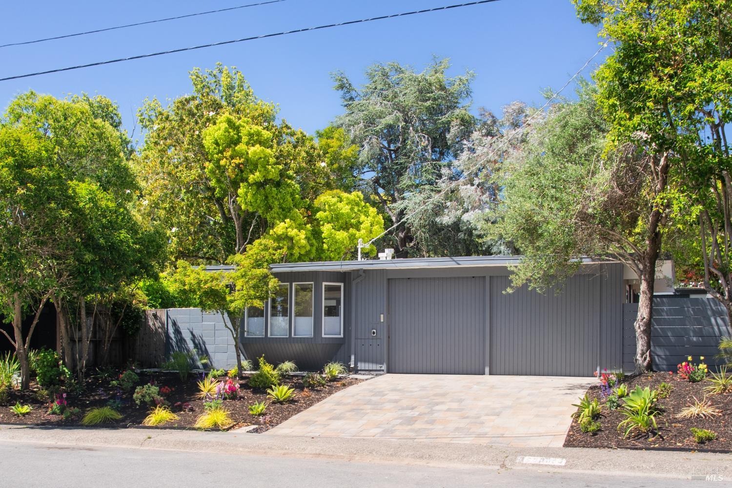Detail Gallery Image 20 of 21 For 853 Pine Ln, San Rafael,  CA 94903 - 4 Beds | 2 Baths