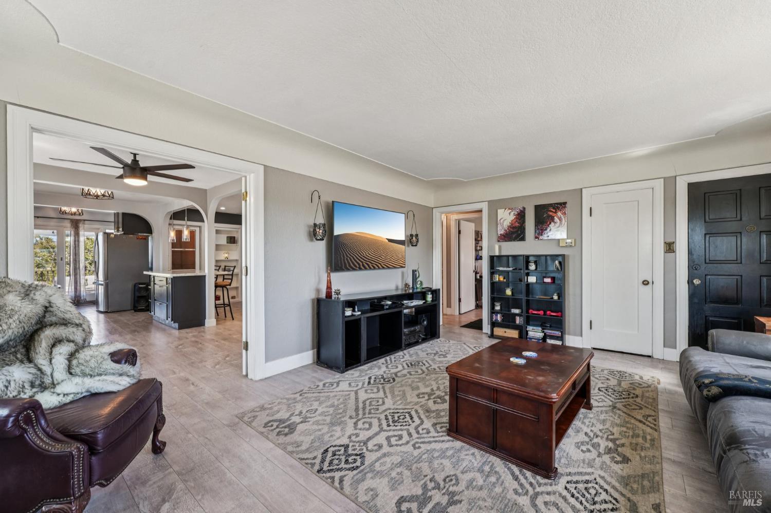 Detail Gallery Image 5 of 50 For 732 Jennings Ave, Vallejo,  CA 94591 - 2 Beds | 1 Baths