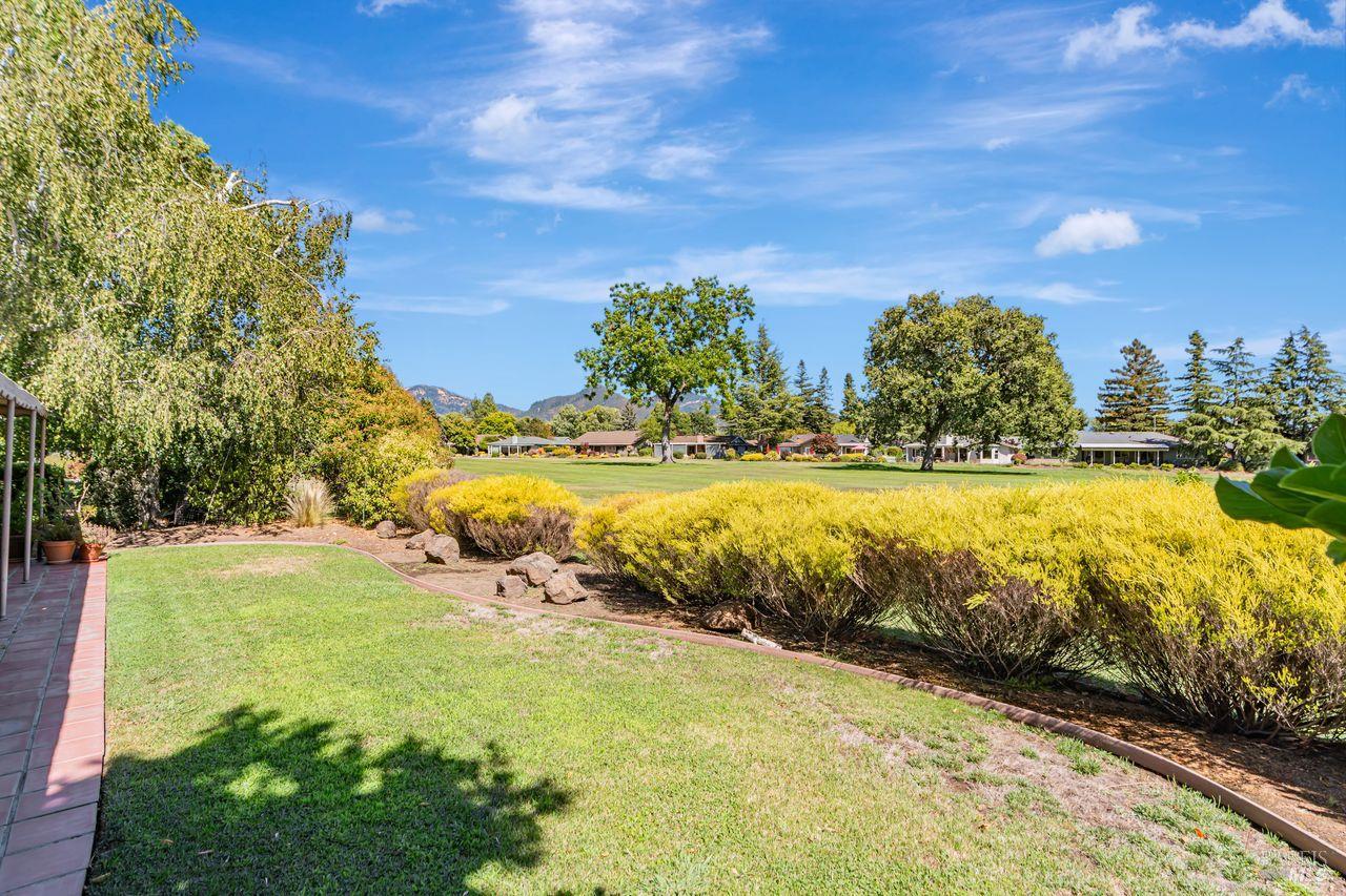 Detail Gallery Image 2 of 37 For 356 Pythian Rd, Santa Rosa,  CA 95409 - 3 Beds | 2 Baths