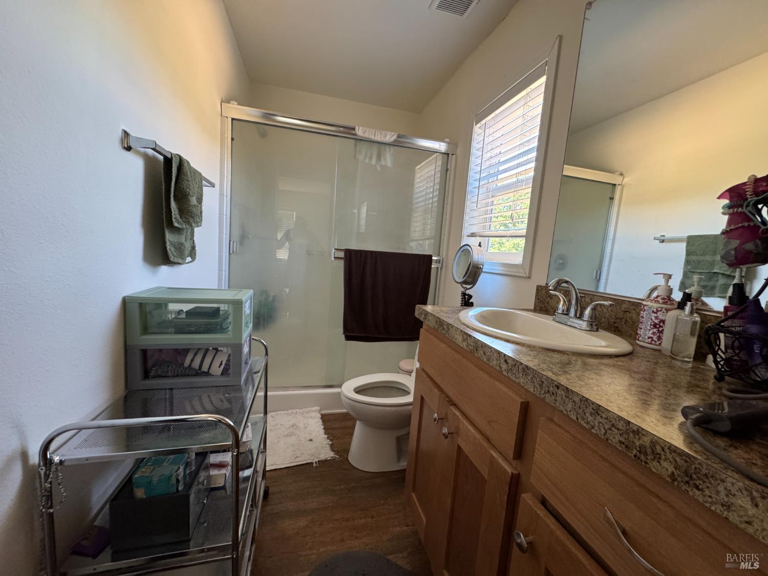 Detail Gallery Image 8 of 11 For 15324 Summit Blvd, Cobb,  CA 95426 - 3 Beds | 2 Baths