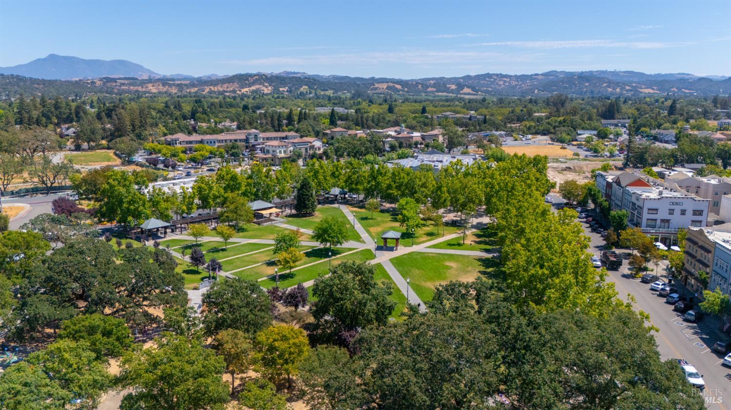 Detail Gallery Image 31 of 41 For 567 David Clayton Ln, Windsor,  CA 95492 - – Beds | – Baths