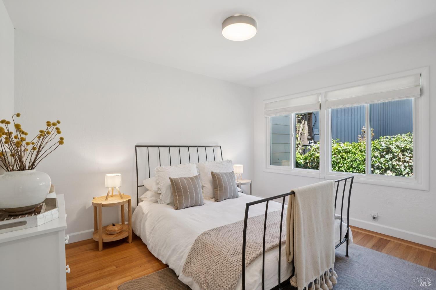 Detail Gallery Image 28 of 57 For 34 Ridge Ave, San Rafael,  CA 94901 - 3 Beds | 3 Baths