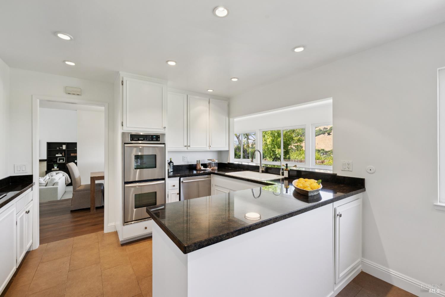 Detail Gallery Image 8 of 40 For 447 Cedar Hill Dr, San Rafael,  CA 94903 - 4 Beds | 3 Baths