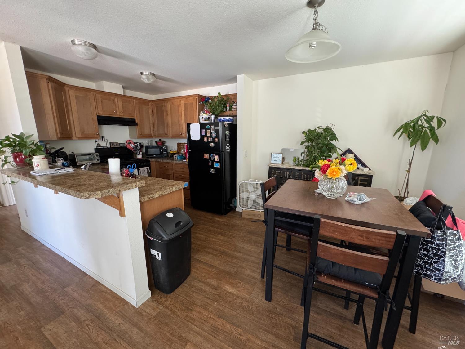 Detail Gallery Image 3 of 11 For 15324 Summit Blvd, Cobb,  CA 95426 - 3 Beds | 2 Baths