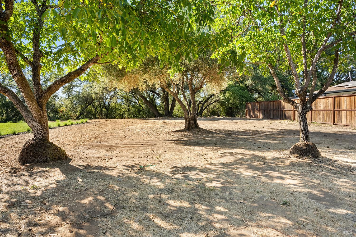 Detail Gallery Image 53 of 66 For 2283 Woodside Way, Healdsburg,  CA 95448 - 3 Beds | 4 Baths