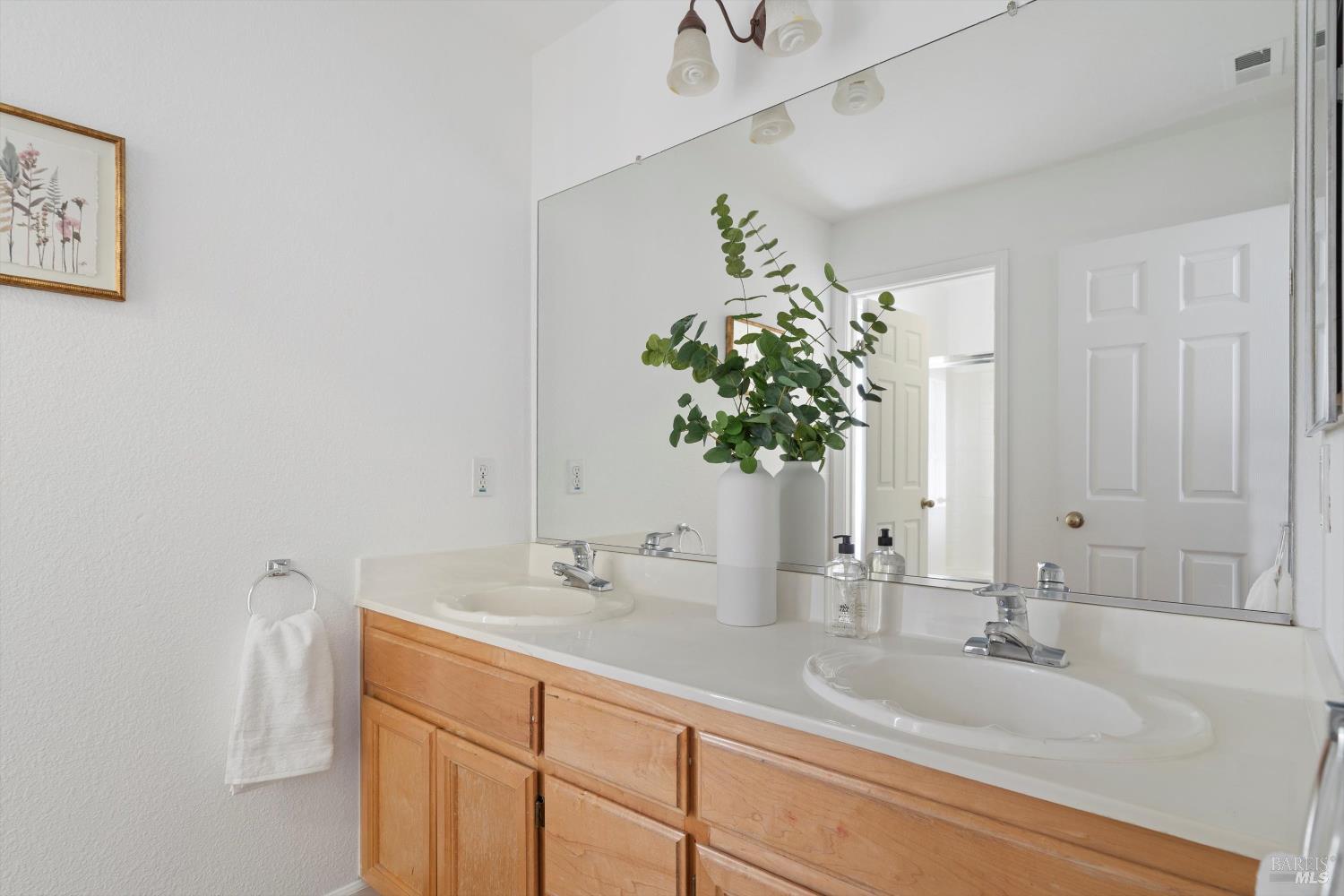 Detail Gallery Image 16 of 21 For 2828 Coleman Glen Ln, Santa Rosa,  CA 95407 - 4 Beds | 2/1 Baths