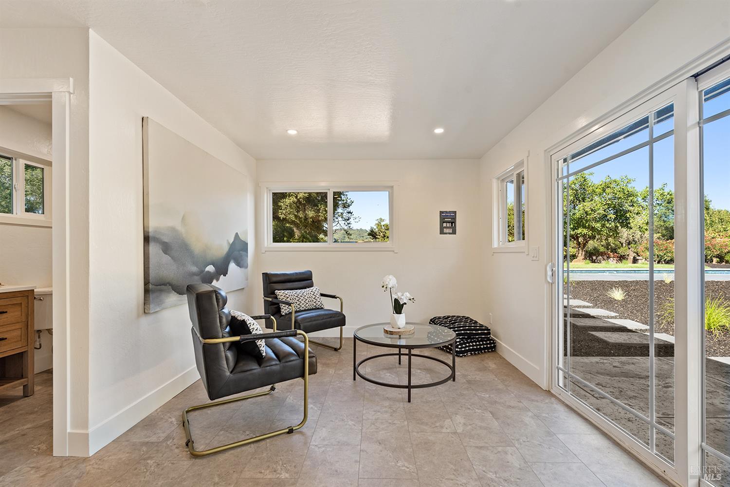 Detail Gallery Image 42 of 66 For 2283 Woodside Way, Healdsburg,  CA 95448 - 3 Beds | 4 Baths