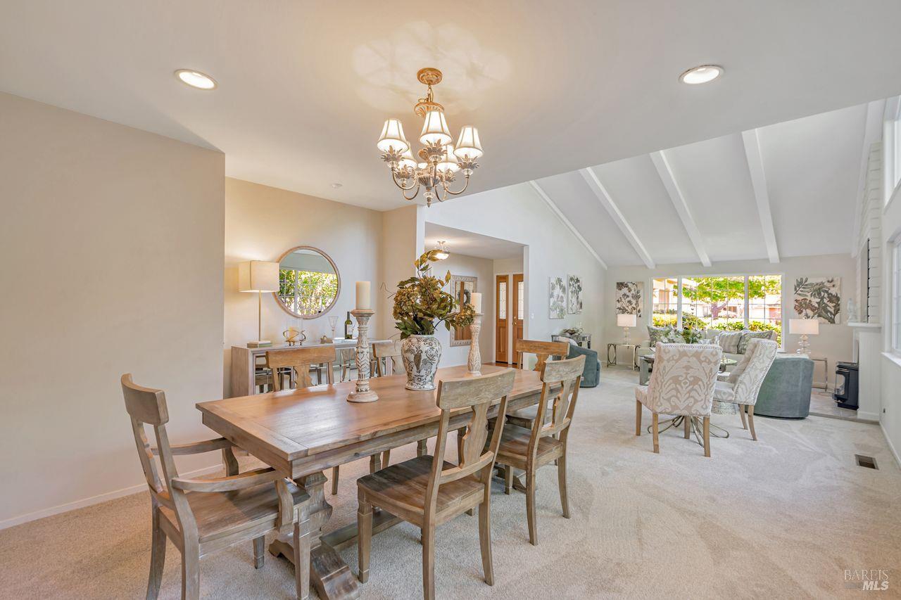 Detail Gallery Image 8 of 37 For 356 Pythian Rd, Santa Rosa,  CA 95409 - 3 Beds | 2 Baths