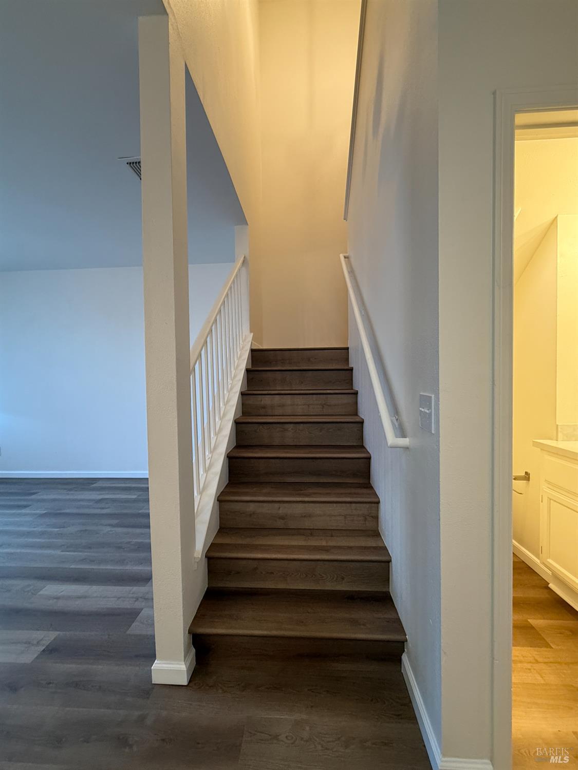 Detail Gallery Image 7 of 24 For 102 Manchester Dr, Fairfield,  CA 94533 - 3 Beds | 2/1 Baths