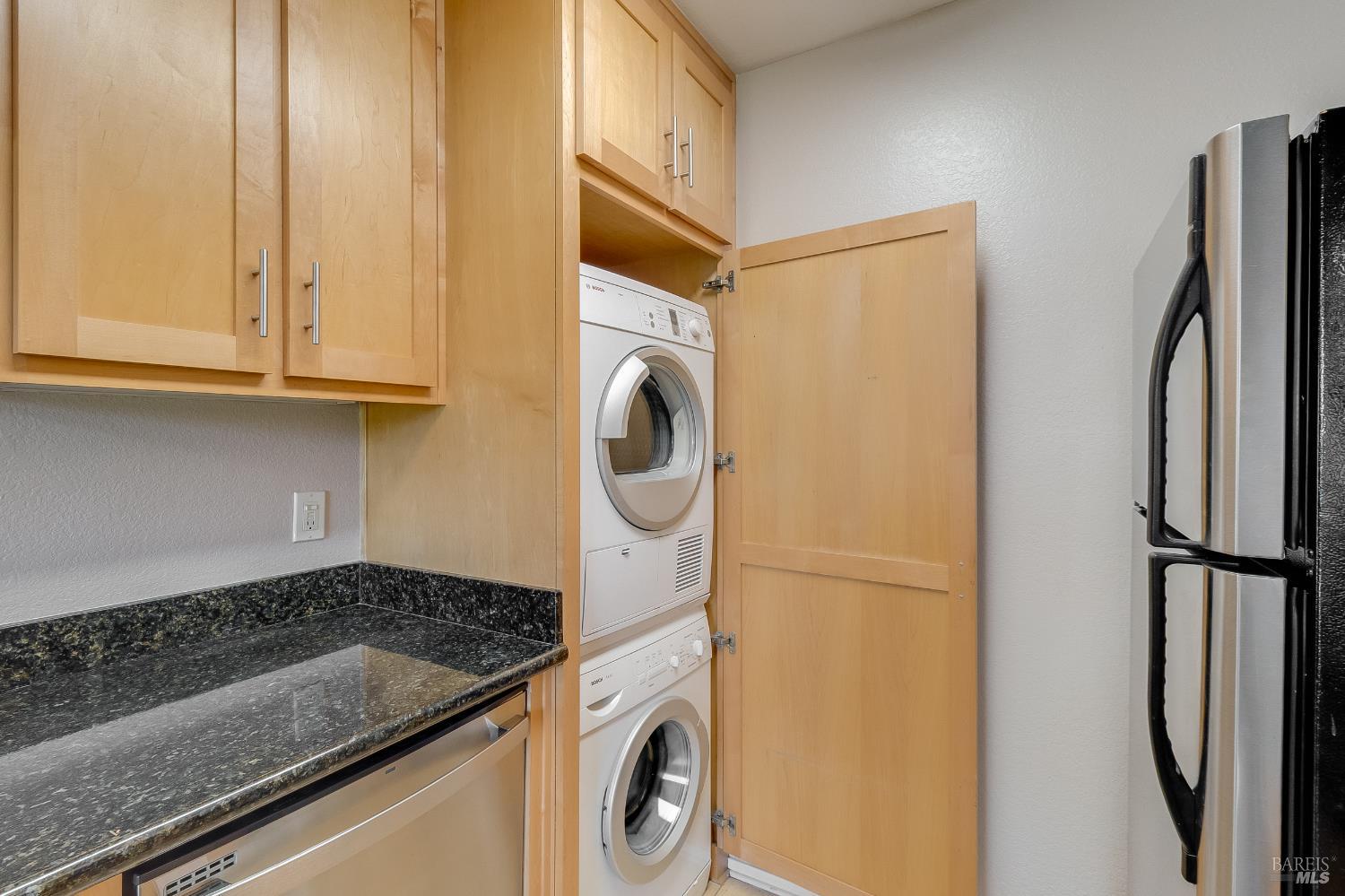 Detail Gallery Image 9 of 36 For 900 Cambridge Dr #104,  Benicia,  CA 94510 - 1 Beds | 1 Baths