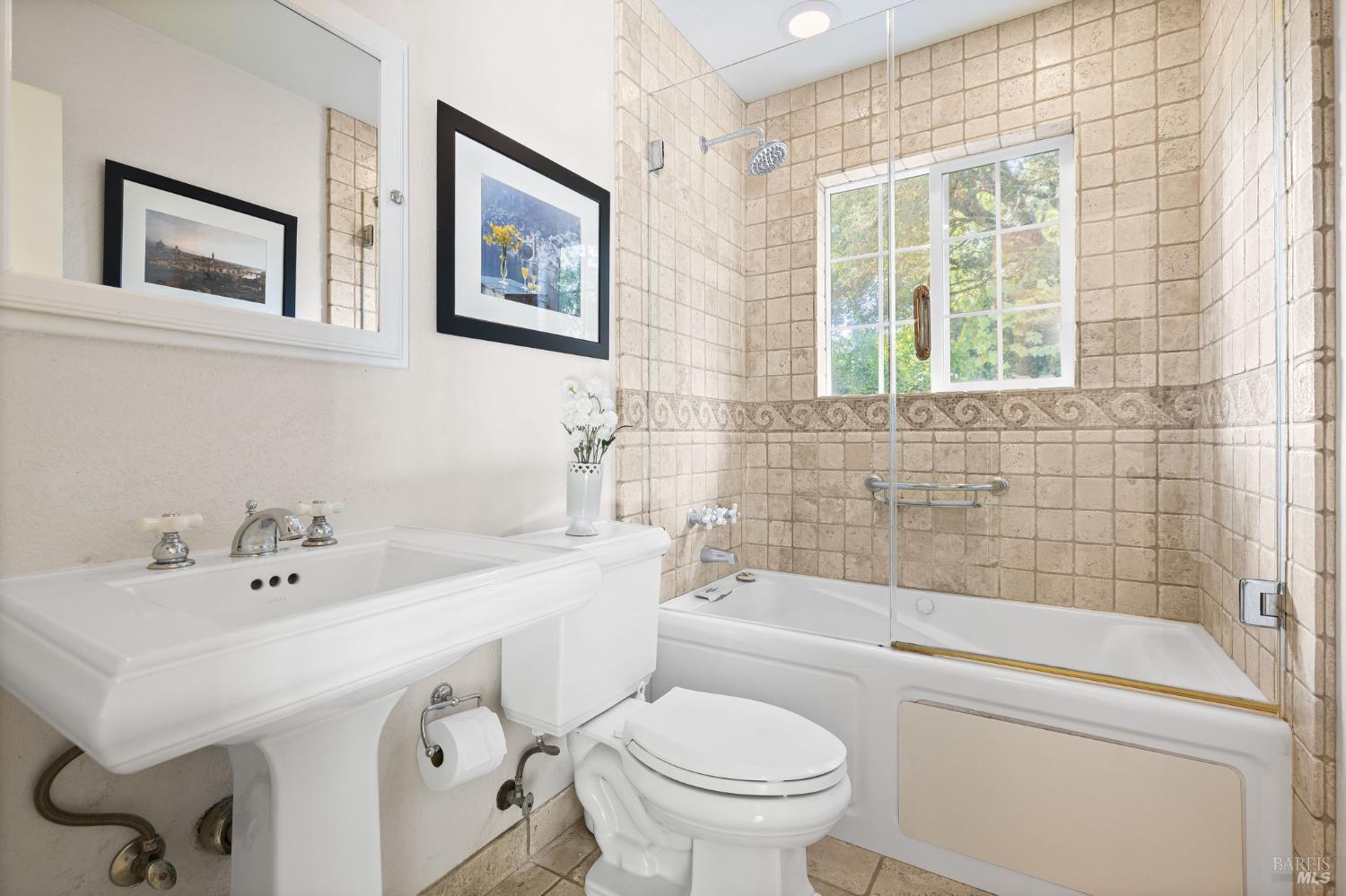 Detail Gallery Image 32 of 56 For 2890 Redwood Rd, Napa,  CA 94558 - 2 Beds | 2 Baths