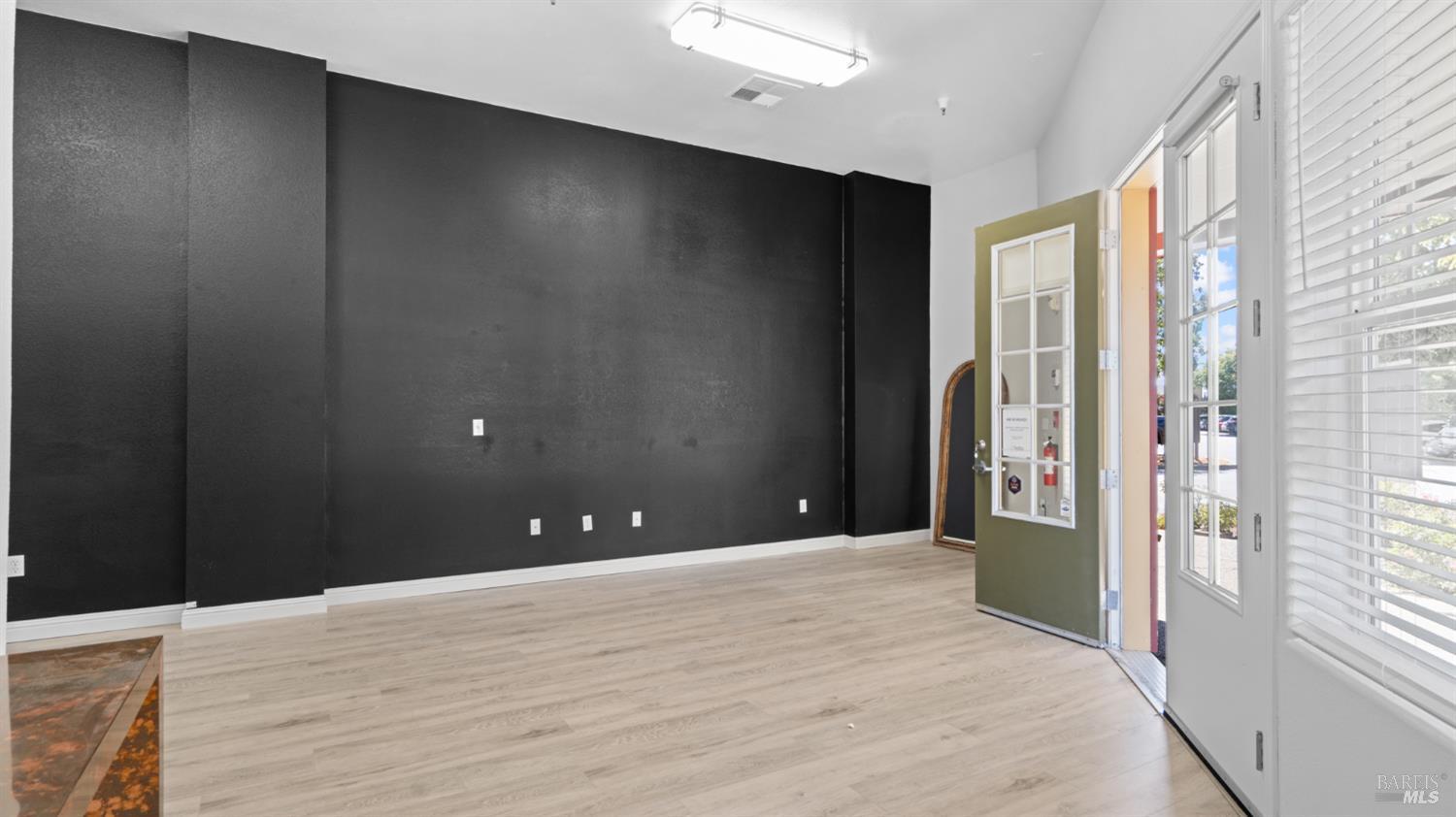 Detail Gallery Image 14 of 41 For 567 David Clayton Ln, Windsor,  CA 95492 - – Beds | – Baths