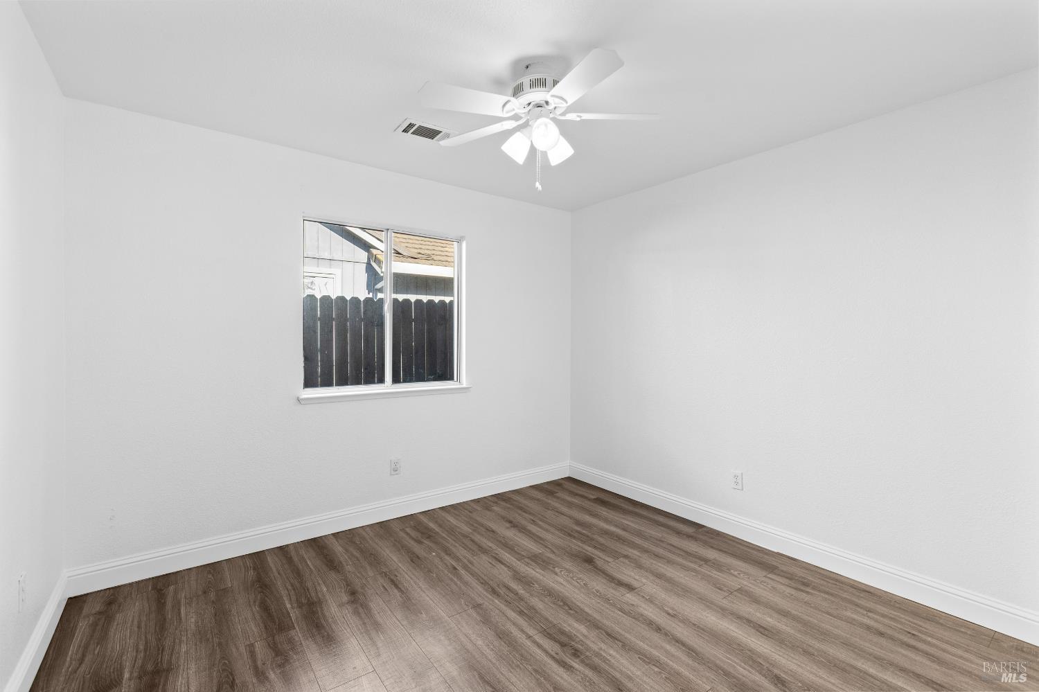 Detail Gallery Image 27 of 42 For 695 Fountain Way, Dixon,  CA 95620 - 4 Beds | 2 Baths