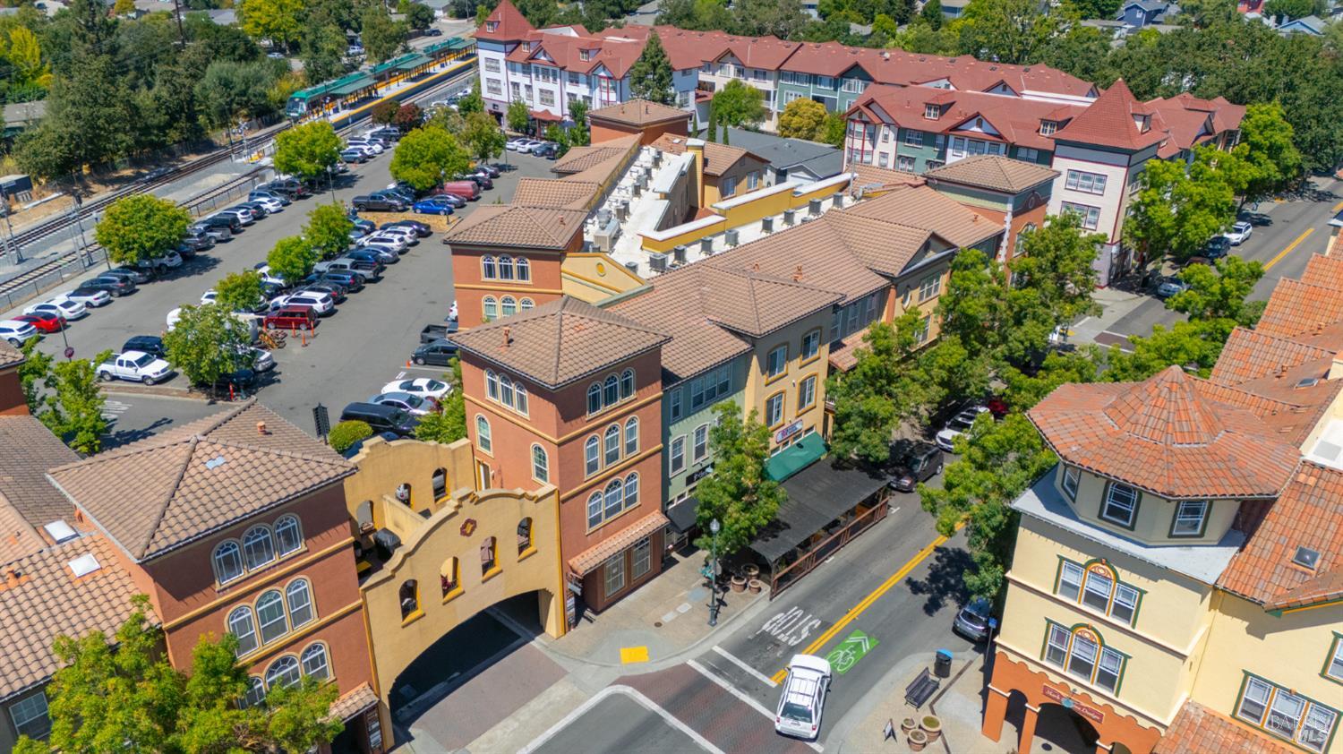 Detail Gallery Image 32 of 41 For 567 David Clayton Ln, Windsor,  CA 95492 - – Beds | – Baths