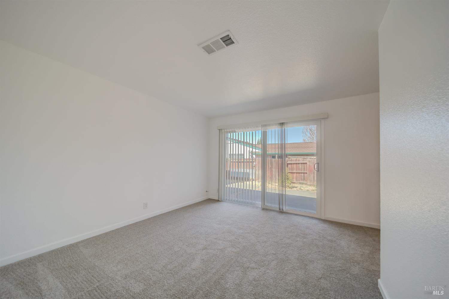 Detail Gallery Image 34 of 66 For 313 Lily St, Fairfield,  CA 94533 - 4 Beds | 2 Baths