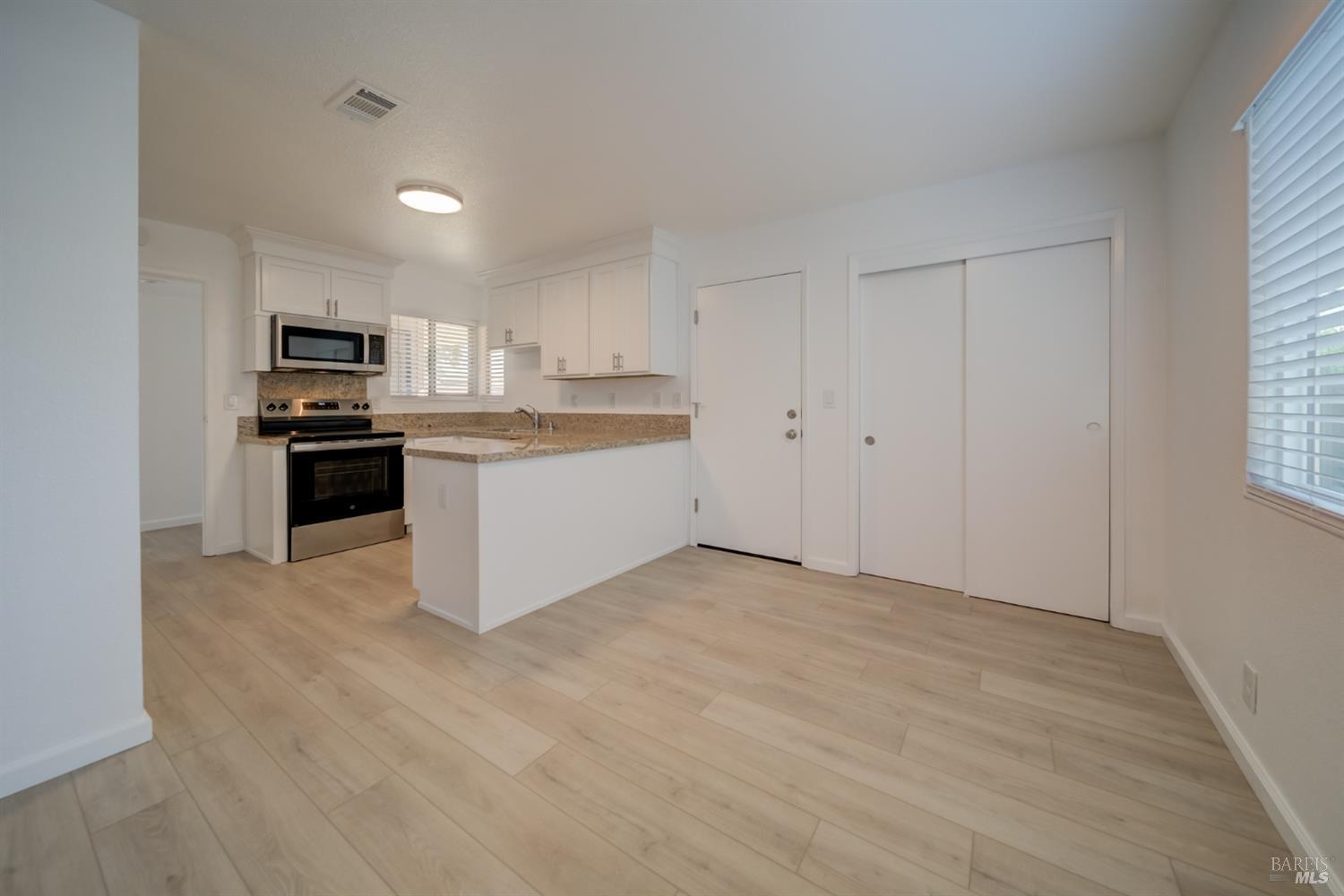Detail Gallery Image 21 of 66 For 313 Lily St, Fairfield,  CA 94533 - 4 Beds | 2 Baths
