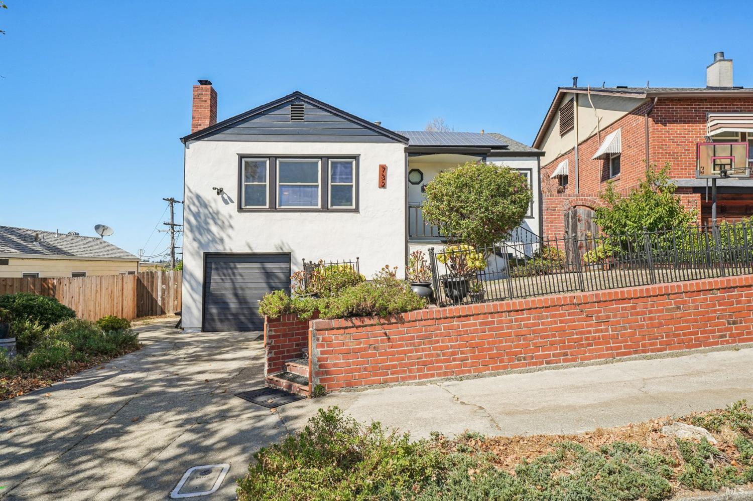 Detail Gallery Image 1 of 50 For 732 Jennings Ave, Vallejo,  CA 94591 - 2 Beds | 1 Baths
