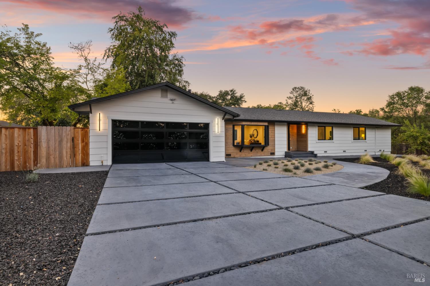 Detail Gallery Image 65 of 66 For 2283 Woodside Way, Healdsburg,  CA 95448 - 3 Beds | 4 Baths
