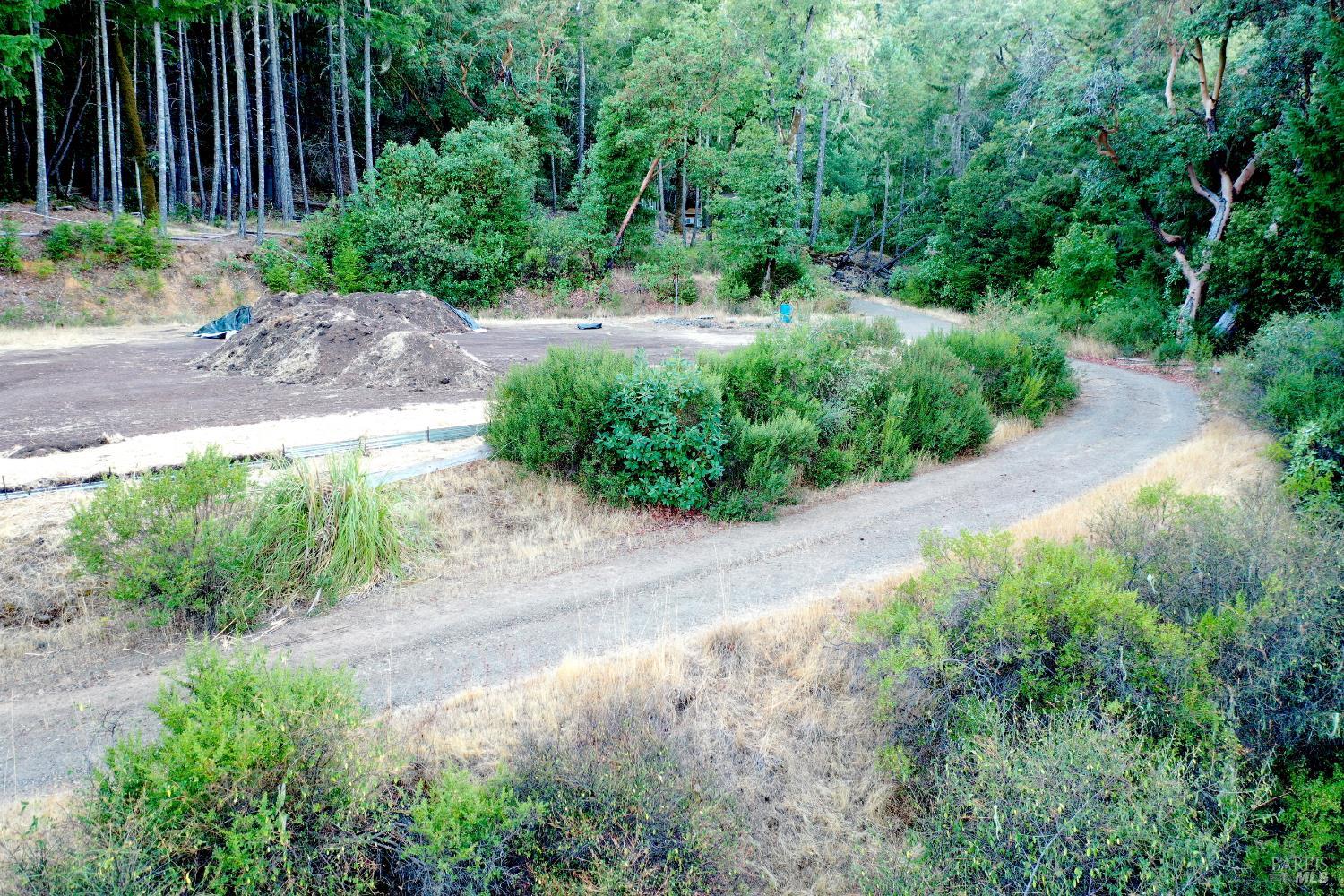 Detail Gallery Image 15 of 28 For 18500 Shafer Ranch Rd, Willits,  CA 95490 - 2 Beds | 1 Baths