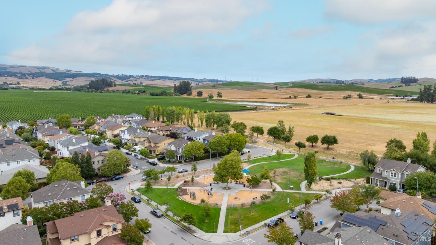 Detail Gallery Image 42 of 42 For 1694 Southridge Dr, Petaluma,  CA 94954 - 4 Beds | 2/1 Baths