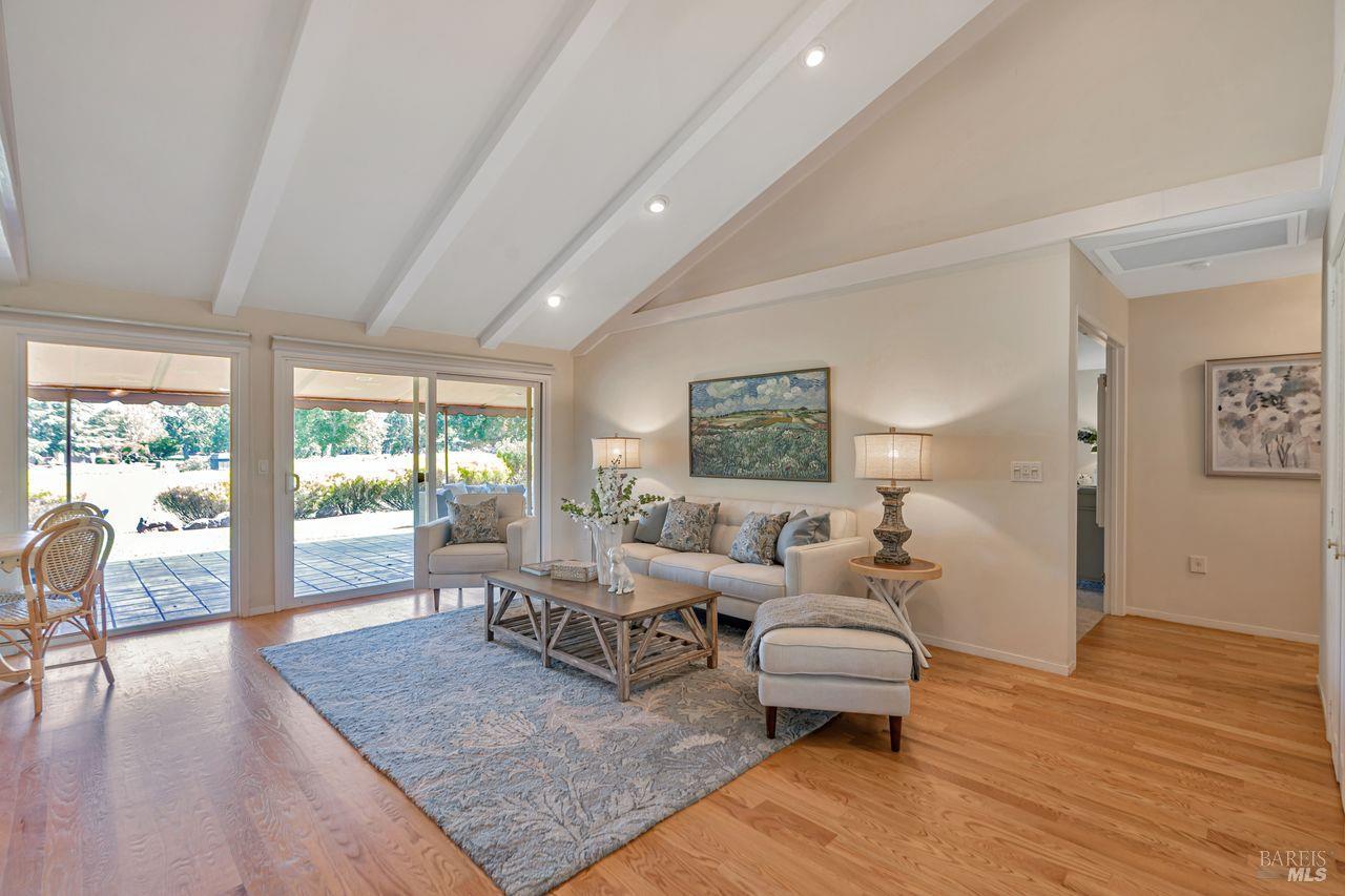 Detail Gallery Image 17 of 37 For 356 Pythian Rd, Santa Rosa,  CA 95409 - 3 Beds | 2 Baths