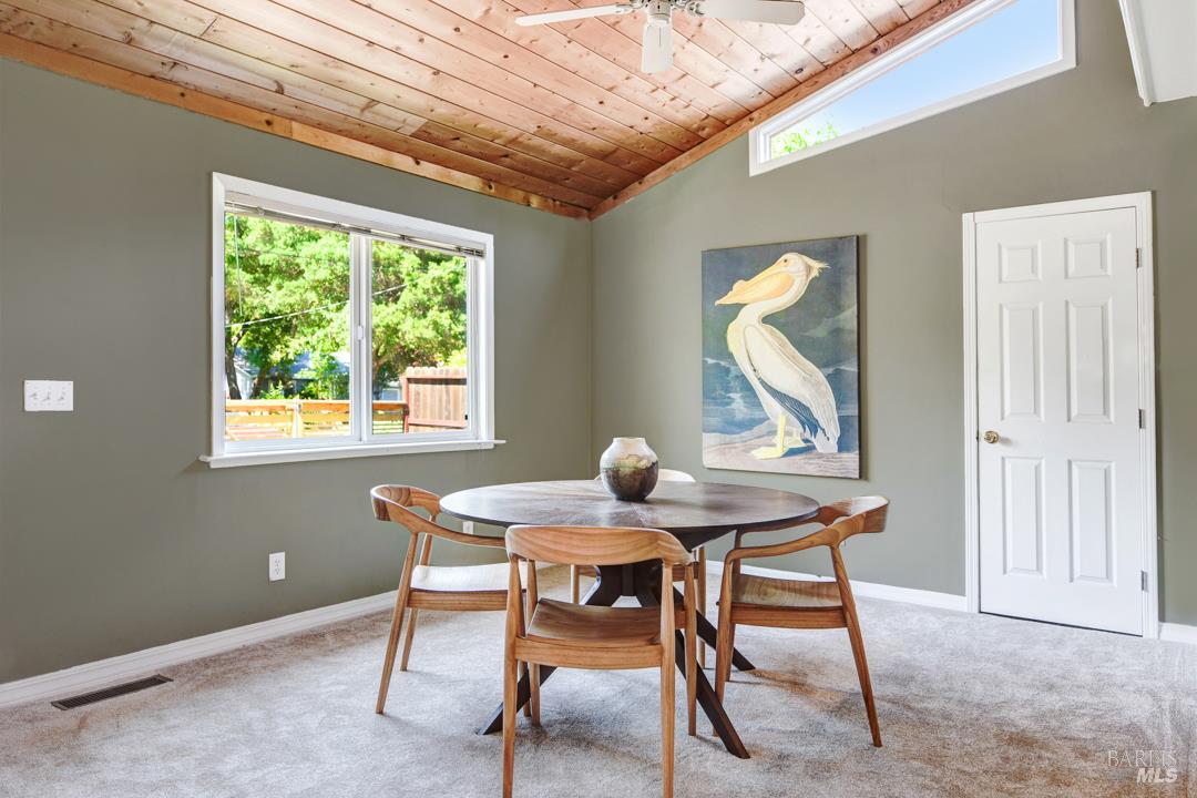 Detail Gallery Image 4 of 20 For 414 Walnut Ave, Sonoma,  CA 95476 - 4 Beds | 2 Baths