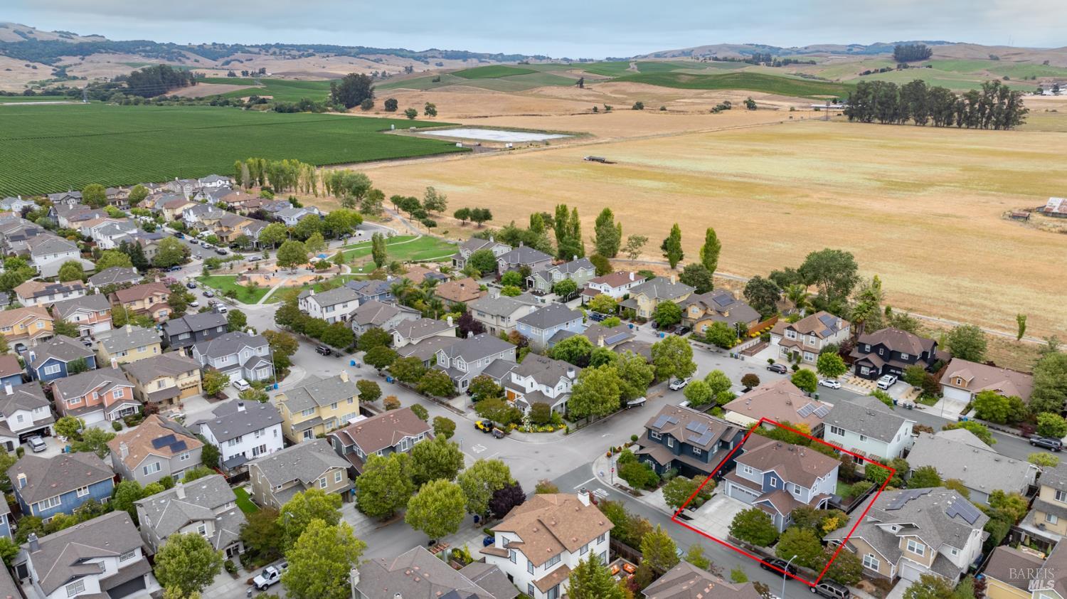 Detail Gallery Image 41 of 42 For 1694 Southridge Dr, Petaluma,  CA 94954 - 4 Beds | 2/1 Baths