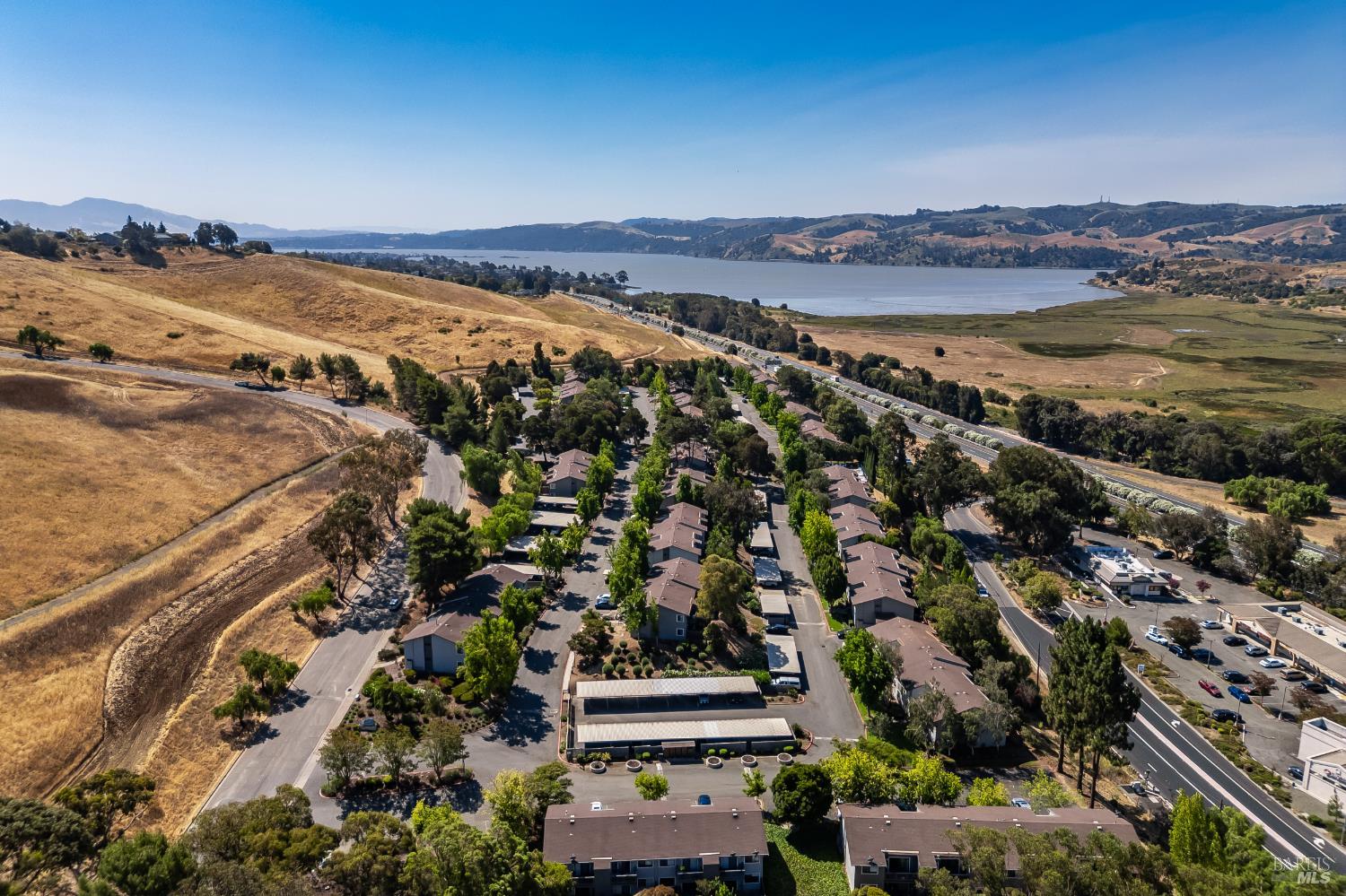 Detail Gallery Image 29 of 36 For 900 Cambridge Dr #104,  Benicia,  CA 94510 - 1 Beds | 1 Baths