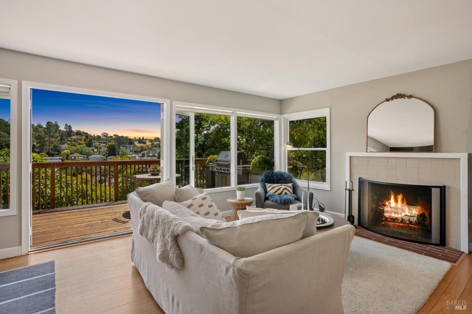 Detail Gallery Image 1 of 57 For 34 Ridge Ave, San Rafael,  CA 94901 - 3 Beds | 3 Baths