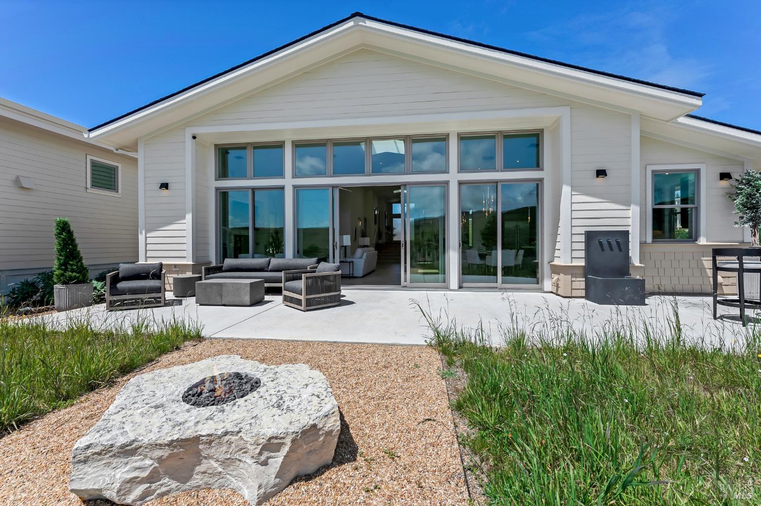 Detail Gallery Image 23 of 27 For 330 Bay Vista Ln, Bodega Bay,  CA 94923 - 3 Beds | 3 Baths