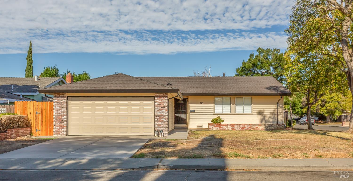 Detail Gallery Image 6 of 66 For 313 Lily St, Fairfield,  CA 94533 - 4 Beds | 2 Baths