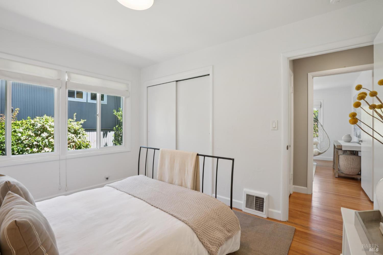 Detail Gallery Image 29 of 57 For 34 Ridge Ave, San Rafael,  CA 94901 - 3 Beds | 3 Baths