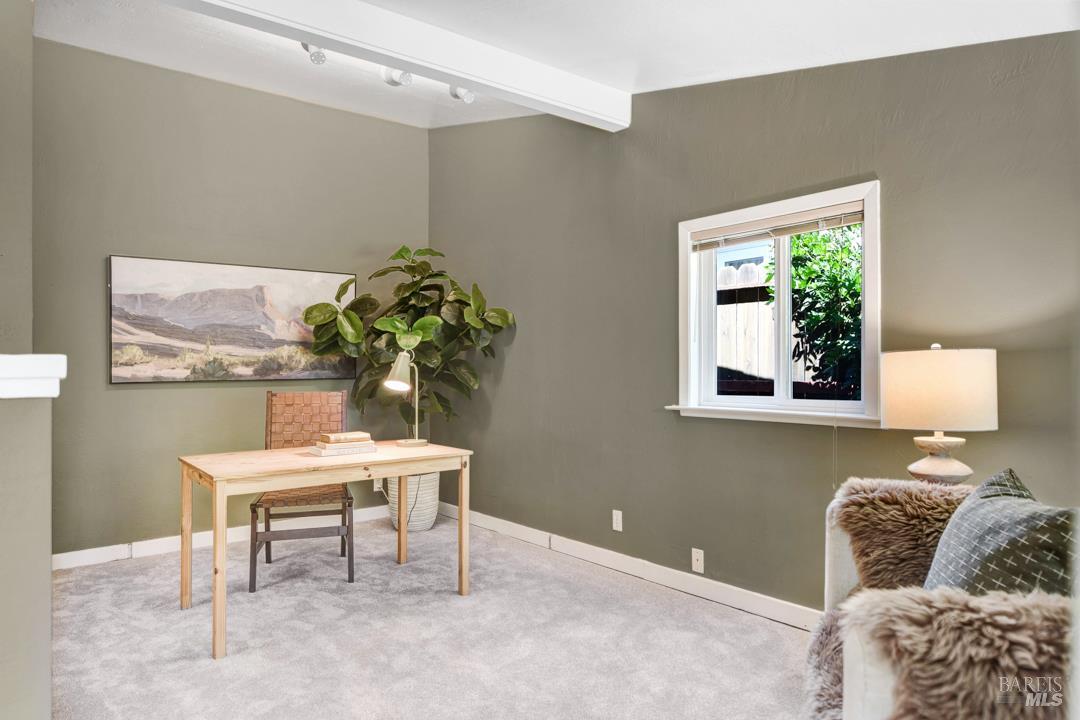 Detail Gallery Image 12 of 20 For 414 Walnut Ave, Sonoma,  CA 95476 - 4 Beds | 2 Baths