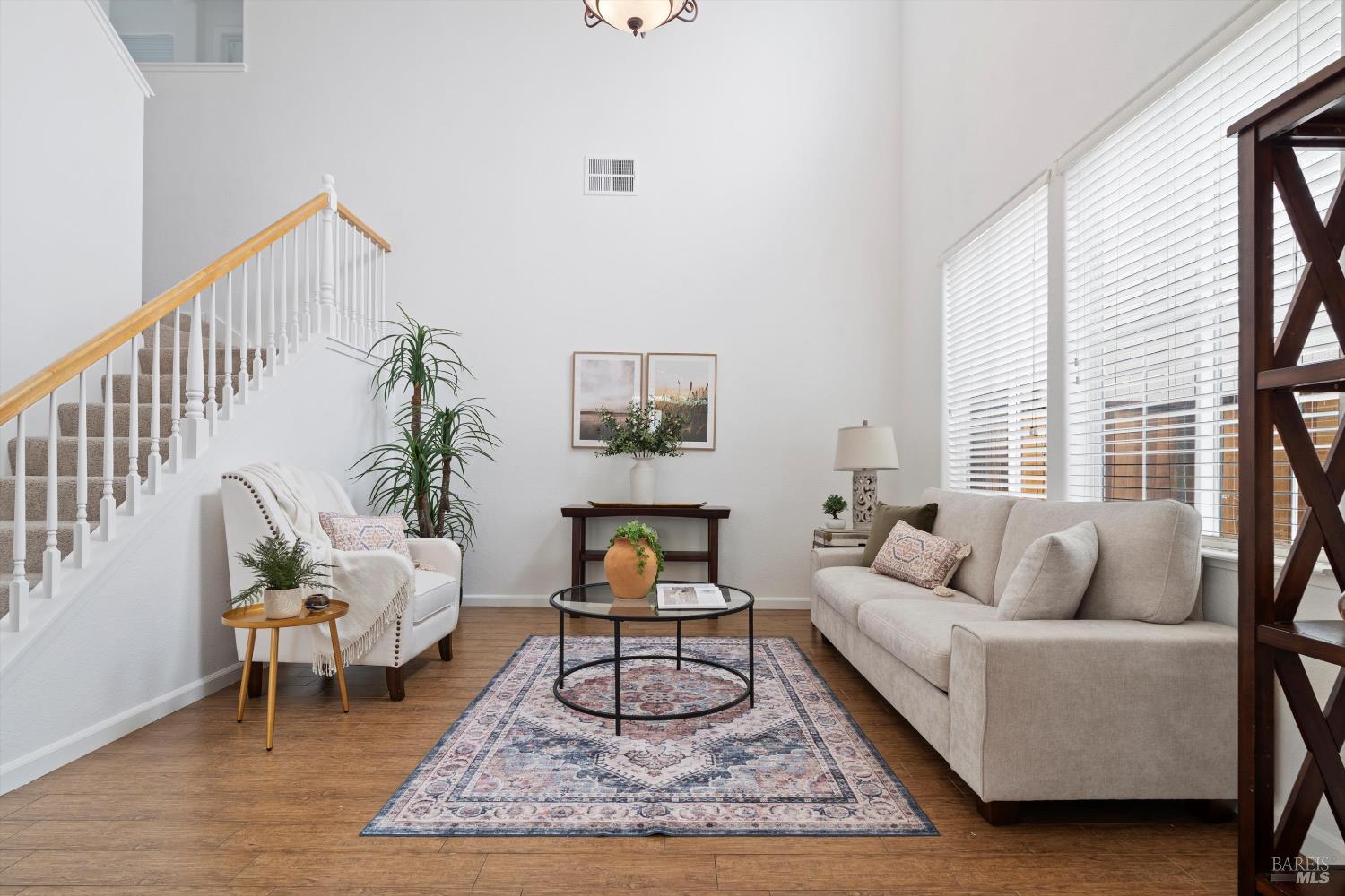 Detail Gallery Image 4 of 21 For 2828 Coleman Glen Ln, Santa Rosa,  CA 95407 - 4 Beds | 2/1 Baths