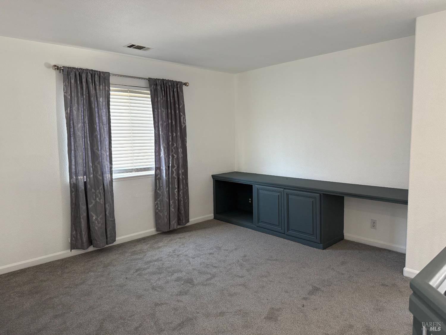 Detail Gallery Image 6 of 12 For 488 Alvarado St, San Leandro,  CA 94577 - 3 Beds | 2/1 Baths