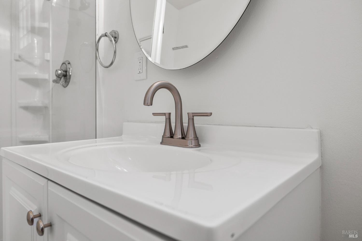 Detail Gallery Image 13 of 65 For 12900 S Highway 101 Hwy, Hopland,  CA 95449 - 6 Beds | 4 Baths
