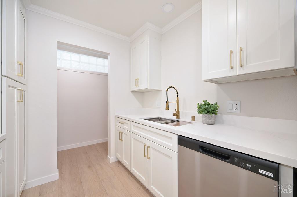 Detail Gallery Image 8 of 15 For 232 Riverdale Ave, Vacaville,  CA 95687 - 3 Beds | 1 Baths