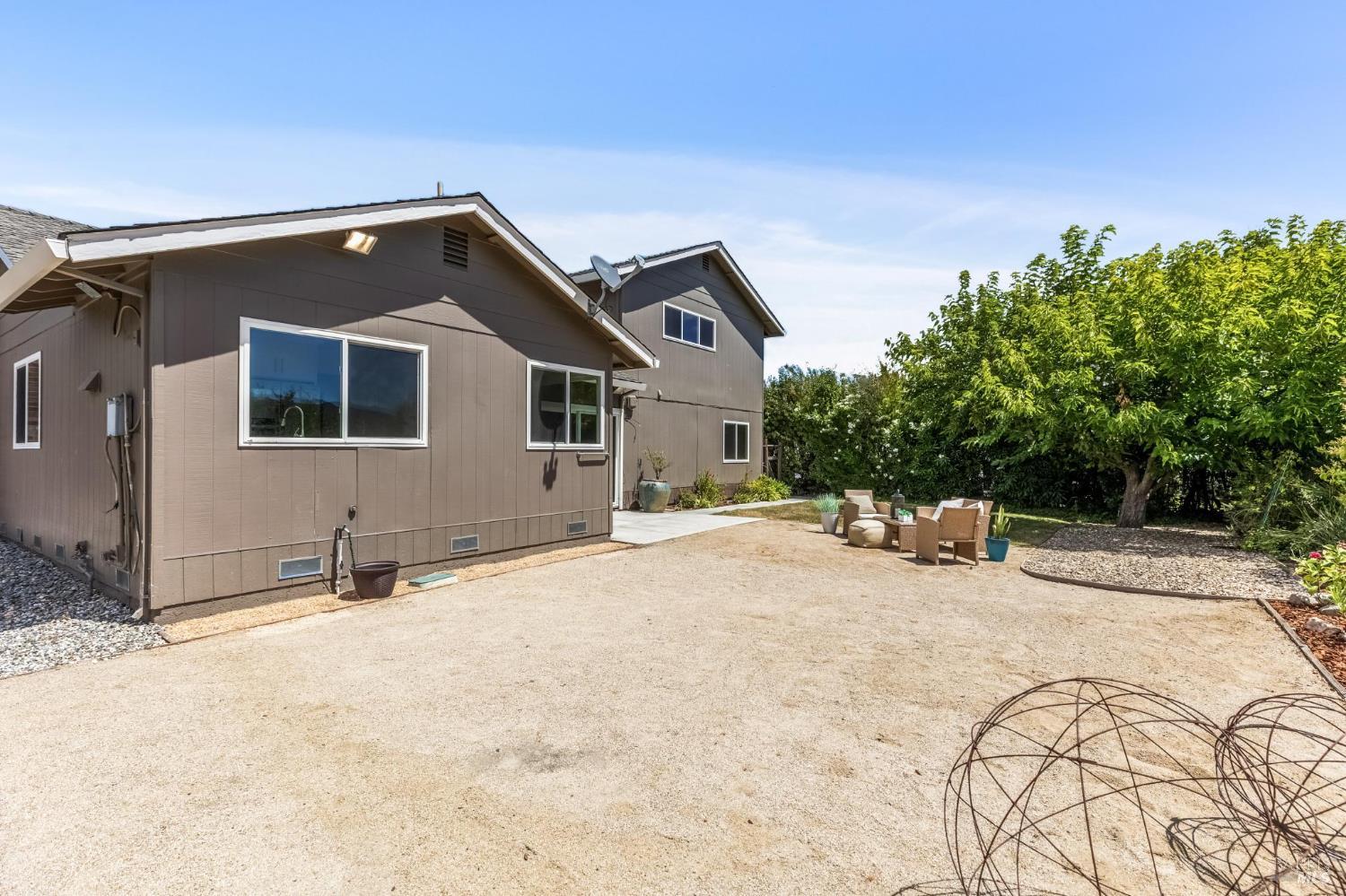 Detail Gallery Image 25 of 30 For 159 Michele Cir, Novato,  CA 94947 - 4 Beds | 3 Baths