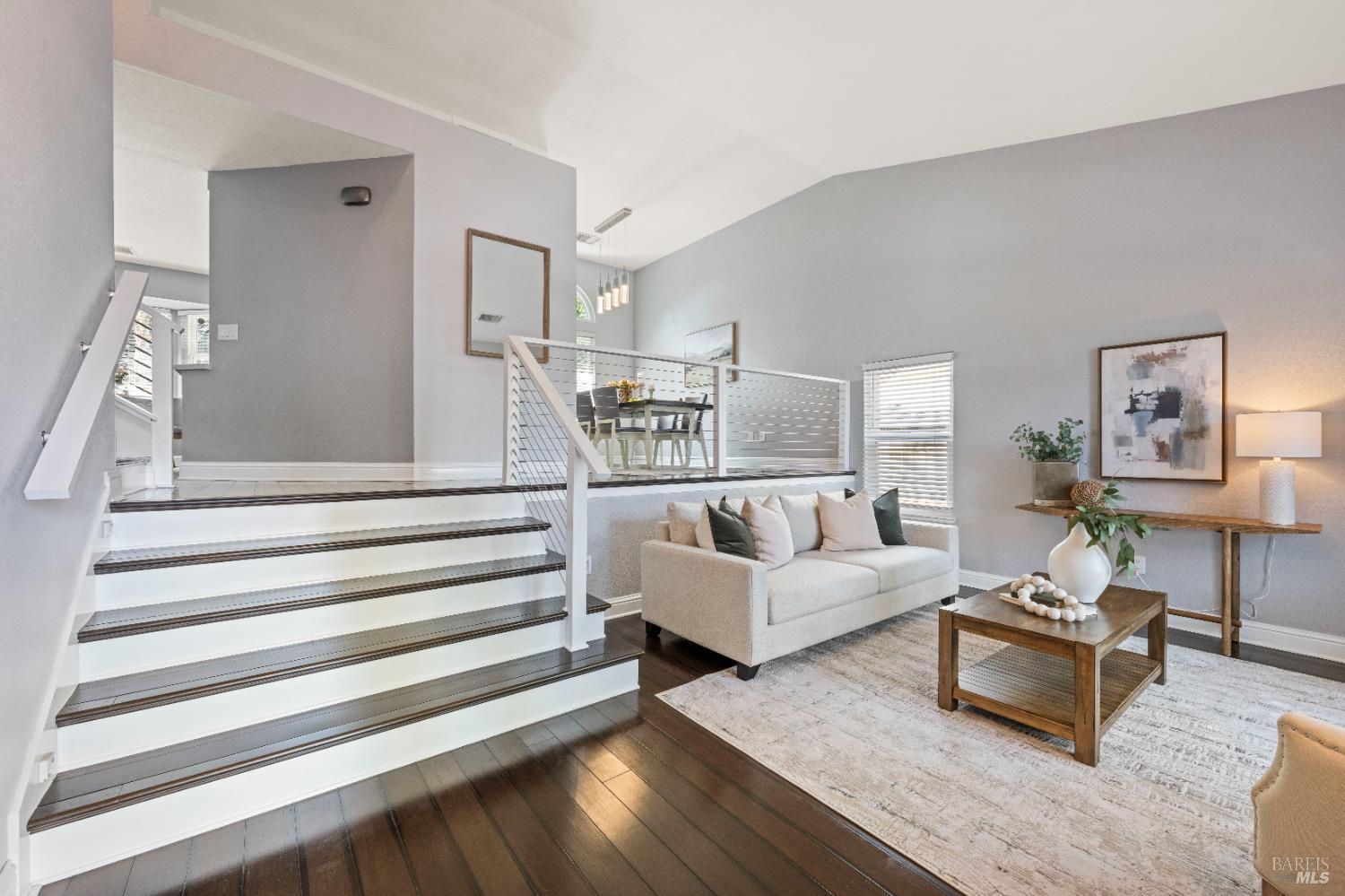 Detail Gallery Image 4 of 44 For 381 Shannon Dr, Vacaville,  CA 95688 - 4 Beds | 3 Baths