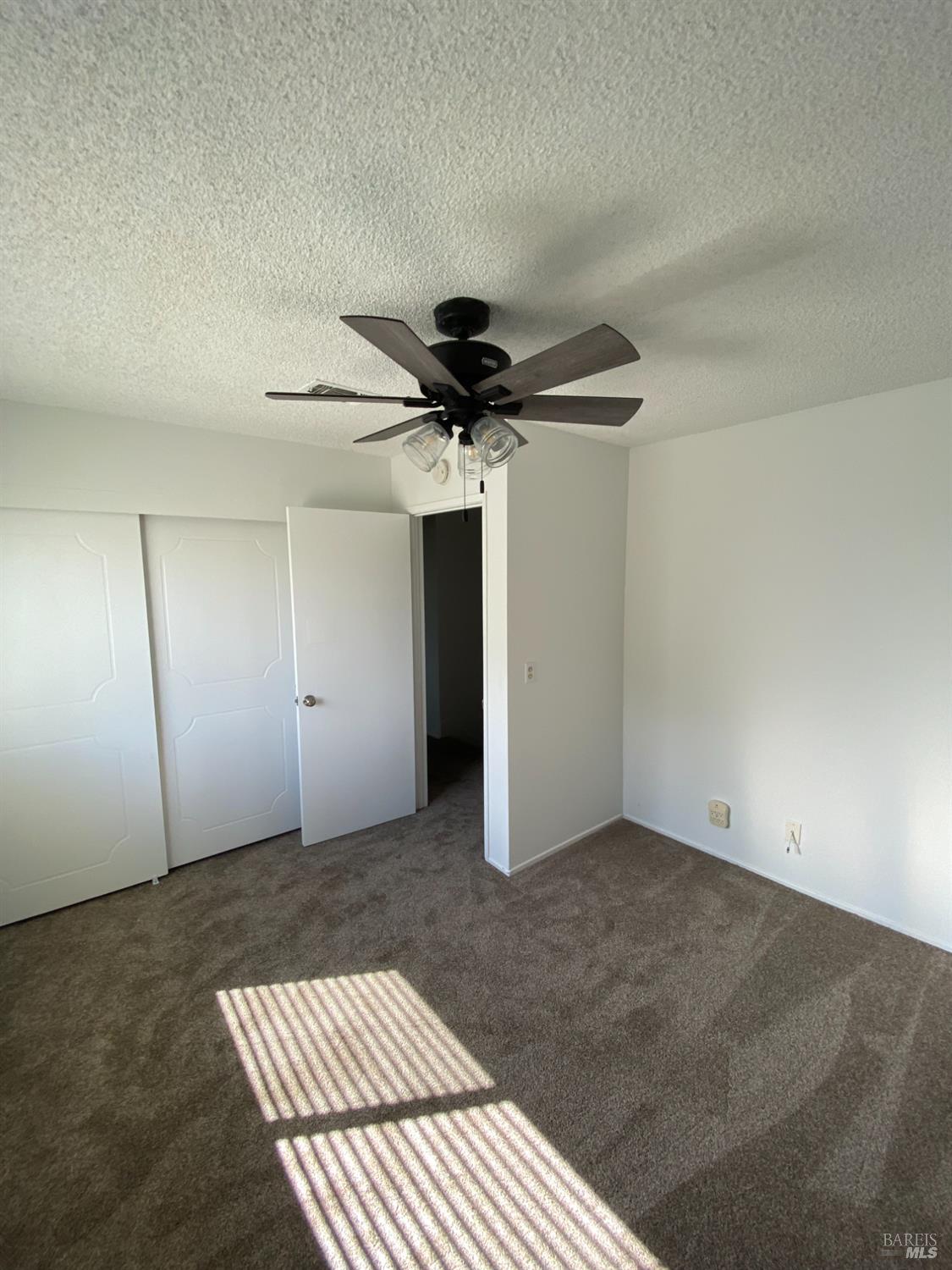 Detail Gallery Image 10 of 12 For 183 Clayton Cir, Vacaville,  CA 95687 - 4 Beds | 2/1 Baths