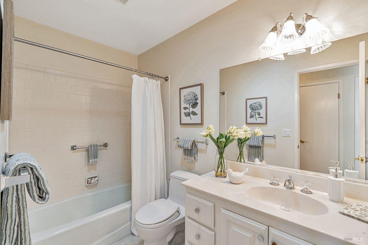 Detail Gallery Image 25 of 37 For 356 Pythian Rd, Santa Rosa,  CA 95409 - 3 Beds | 2 Baths